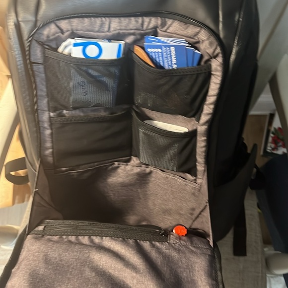 Nomatic Backpack - Picture 2 of 3